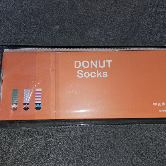 BRAND new Donut Socks - Picture 2 of 4